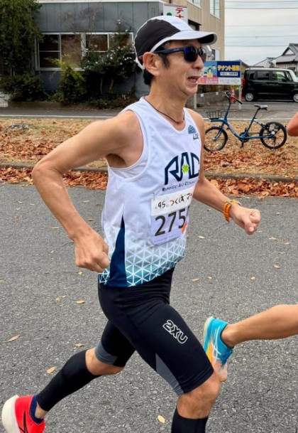 足立ハーフマラソンを走る山田友則さん